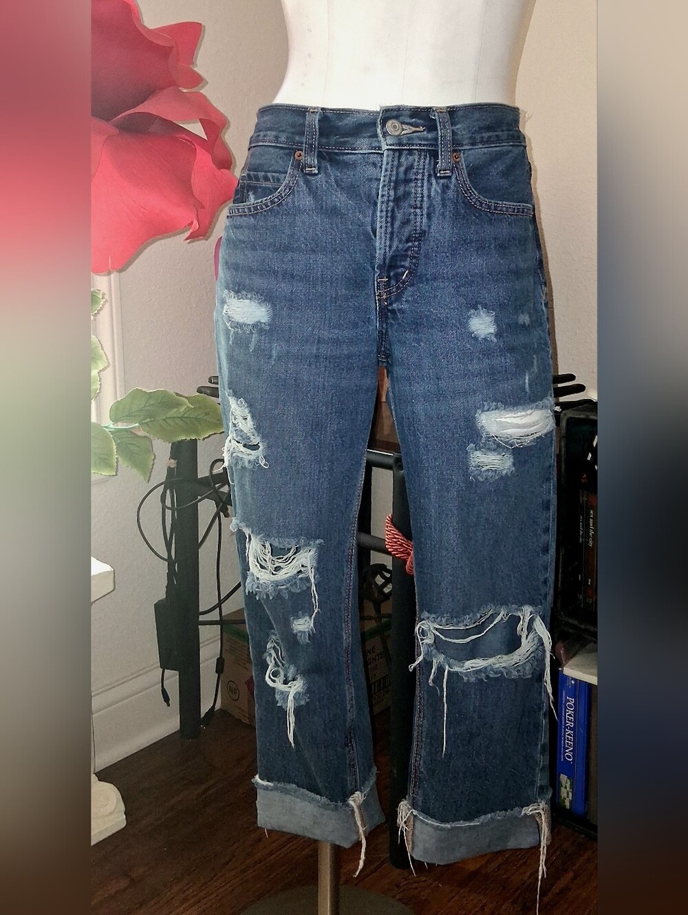 👖IT'S A SALE!!Dark Blue Distressed Ripped Jeans👖